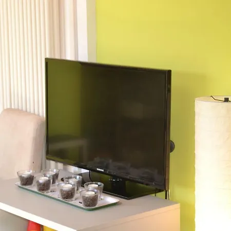 Loft The Sound Of The Sea Apartment Pietrasanta